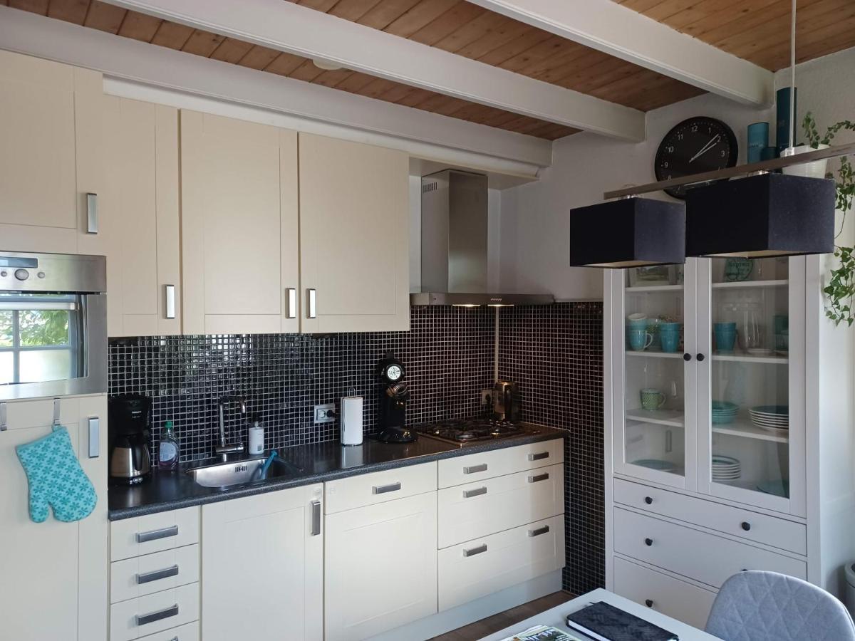 Karakteristiek Huis In Centrum Winsum Met Nieuwe Badkamer 외부 사진